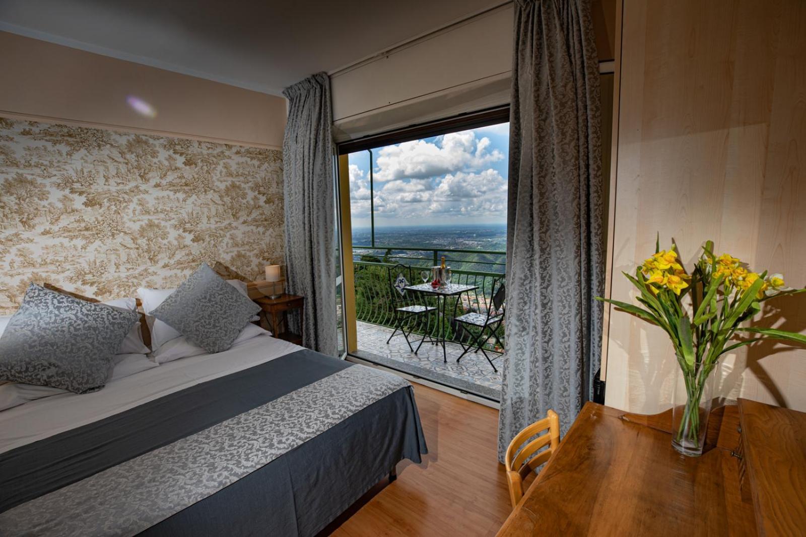 Hotel Vista Lago Брунате Экстерьер фото