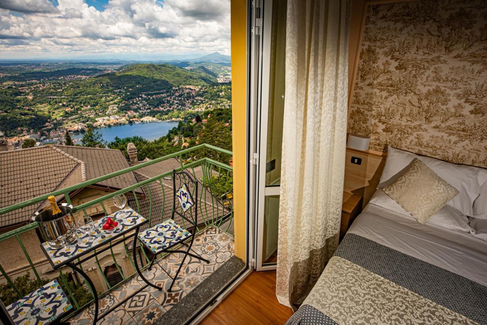 Hotel Vista Lago Брунате Экстерьер фото