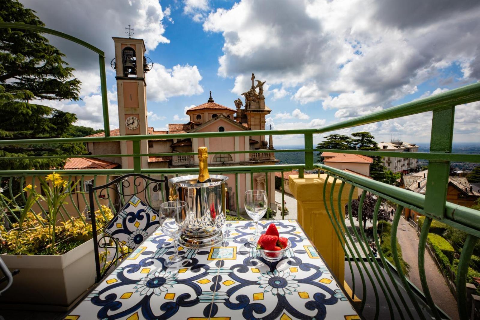 Hotel Vista Lago Брунате Экстерьер фото