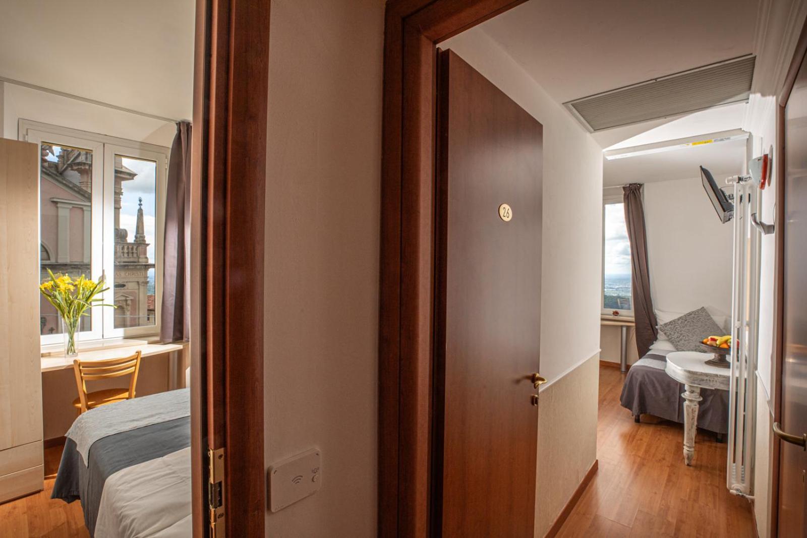 Hotel Vista Lago Брунате Экстерьер фото